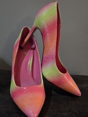 FUN! Mix NO. 6 Women's Neon Ombre Pointed Toe High Heels - Pink/Green